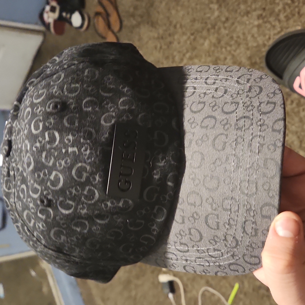 Guess Hat
